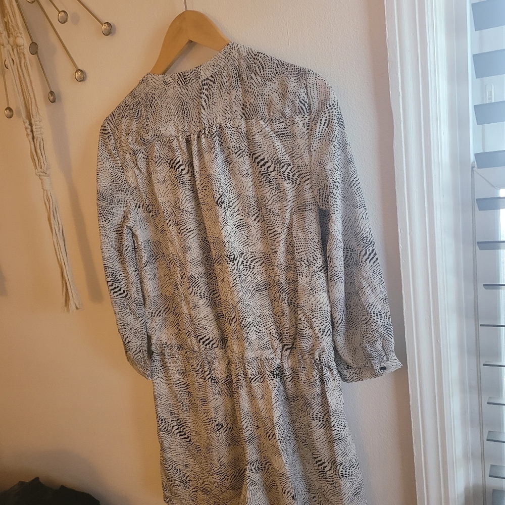 Romper - Picture 2 of 3